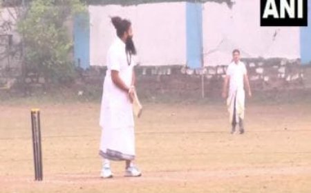 Unique cricket tournament in Bhopal features players in dhoti and kurta, commentary in Sanskrit; see video