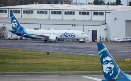 Cancelled flights are piling up as Alaska and United are stuck without their grounded Boeing jets