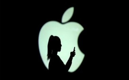 Apple may lose the crown of the most valuable stock by market value this year, fear analysts