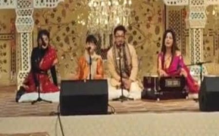 Aamir Khan, ex-wife Kiran, and son Azad sing at Ira Khan's sangeet ceremony in Udaipur - watch video