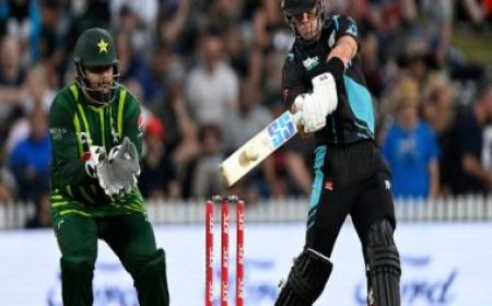 Finn Allen destroys Pakistan bowling to equal world record with 16 sixes