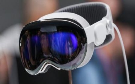 After Netflix, YouTube and Spotify say they won't make native apps for Apple's Vision Pro