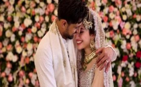 'Bohut mubaaraq baat': Shahid Afridi congratulates Shoaib Malik on marriage with Sana Javed
