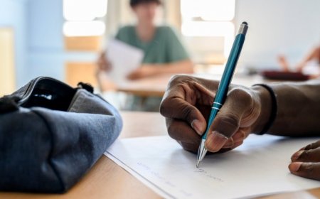 Handwriting may boost brain connections more than typing does