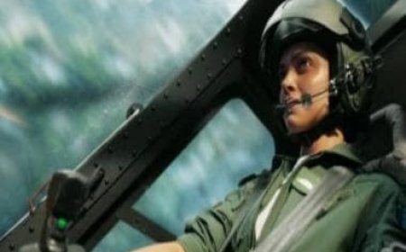 Deepika Padukone aka Minni sends fans into a frenzy with her dazzling entry in 'Fighter'