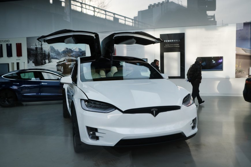 High-profile investor breaks down the value of a $100 million potential Tesla move