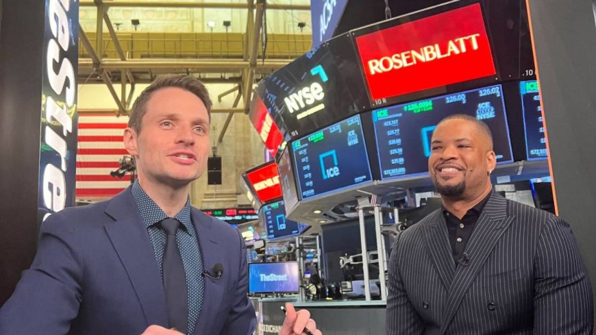 A LinkedIn pro explains why you are looking to change jobs