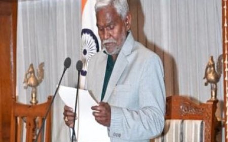 Champai Soren takes oath as Jharkhand chief minister, gets 10 days to prove his government's majority