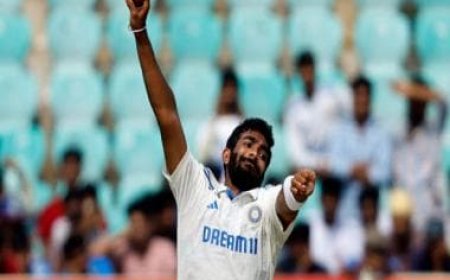 India vs England: Jasprit Bumrah 'ripped the heart out of the England batting lineup', says Alastair Cook