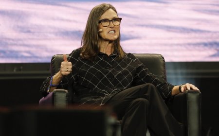 Cathie Wood sells a major tech stock (again)