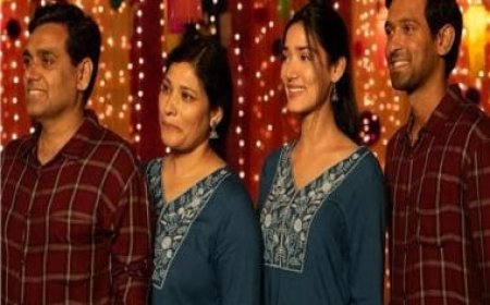 When reel meets real: Vikrant Massey &amp; Medha Shankr twin with Manoj Sharma &amp; Shraddha in viral pic from 12th Fail set