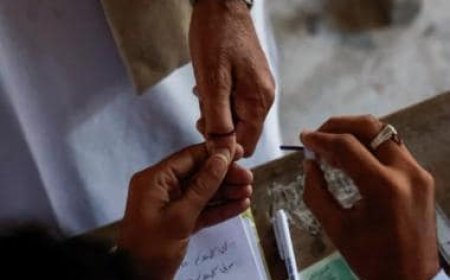 Pakistan Elections 2024 LIVE: Former PM Imran Khan, other prominent leaders cast votes from Adiala Jail by postal ballot