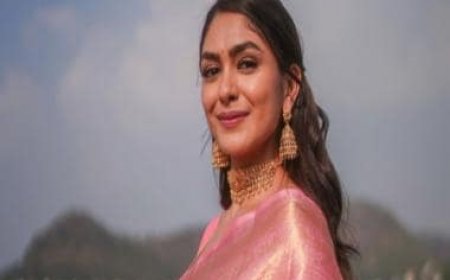 Sita Ramam &amp; Hi Nanna star Mrunal Thakur recalls getting body shamed, being called ‘village girl’: ‘Somebody told me...’