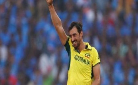 Sunil Gavaskar's brutal take on KKR spending Rs 24.75 crore on Mitchell Starc