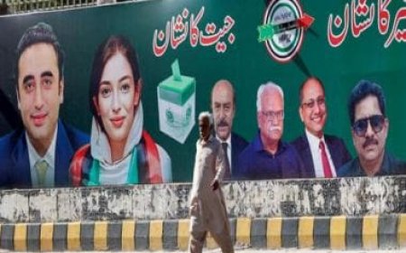 Supporters of two political parties clash during vote recount in Pakistan's Balochistan, 2 killed, 14 injured