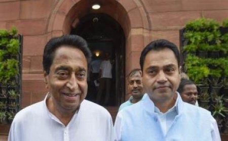 Another jolt for Congress? Are Kamal Nath and his son, Nakul, leaving the party?