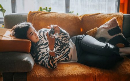 Social media harms teens’ mental health, mounting evidence shows. What now?