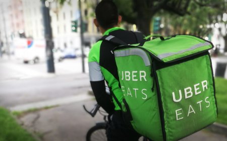Uber Eats driver refuses to deliver a personal order due to beliefs