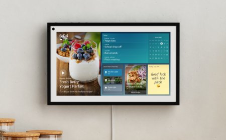 The Amazon device that's blowing up on TikTok for being a 'mini Frame TV' costs way less than the real deal
