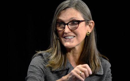 Cathie Wood trades almost $100 million of 2 big tech stocks