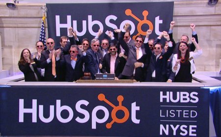 Analysts weigh in on HubSpot after Google takeover chatter