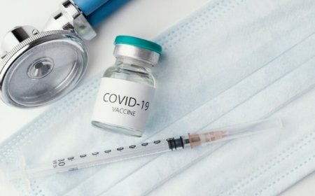 Covid Vaccine Maker AstraZeneca Admits of Rare Side Effects by Covishield; Here is What Happens When Blood Clots Inside Your Body