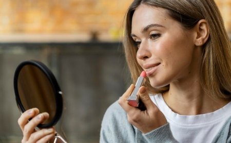 An Easy Summer Guide by Shahnaz Husain To Ace That Smudge Free-Makeup