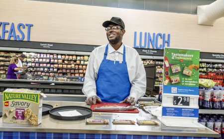 Walmart sales news reveals growing problem for McDonald's