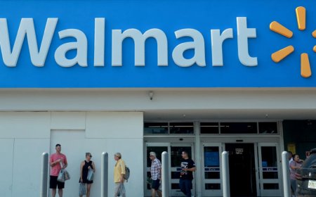 Walmart is selling a $100 knife set for only $18 during its Memorial Day sale, and shoppers call it 'one of a kind'