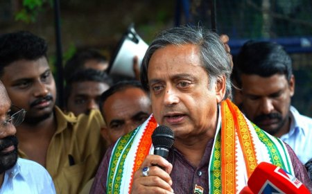 If BJP Comes To Power Again At Centre, Democracy Will Be In Danger: Shashi Tharoor