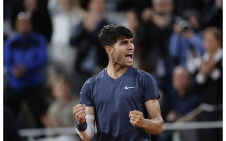 French Open: Carlos Alcaraz Fends Off Spirited Jesper de Jong Challenge to Reach Third Round