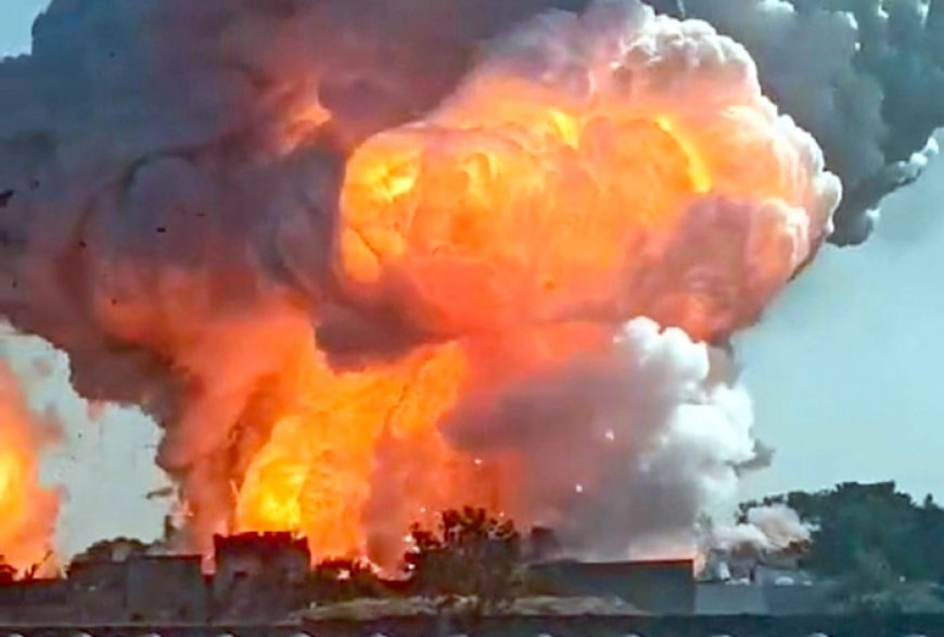 8 Dead And 3 Critically Injured After Blast In Fireworks Factory In Tamil Nadu