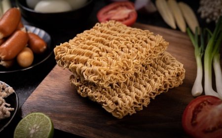 Craving Instant Noodles? Know These 5 Side Effects Before Your Next Bowl