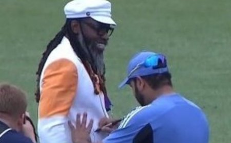 Rohit Sharma Giving Autograph to Chris Gayle Ahead of India vs Pakistan T20 WC 2024 Match; PIC Goes VIRAL!