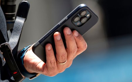 Switching phone companies may get a lot less frustrating