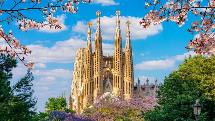 A popular tourist destination to bar all Airbnbs by 2028