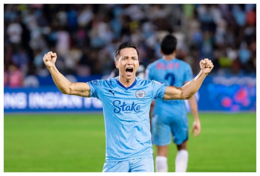 Lallianzuala Chhangte Signs Contract Extension With Mumbai City