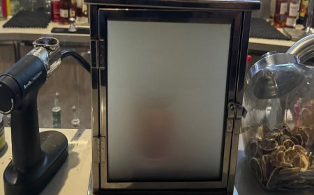 Drink of the Week: Smoked Old Fashioned on Celebrity Ascent