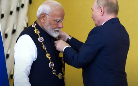 PM Modi Conferred ‘Order of St Andrew the Apostle’- Russia’s Highest Civilian Honor- By Vladimir Putin | WATCH