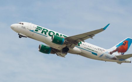 Discount airline offers all-you-can-fly pass for $300