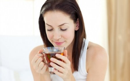 Sore Throat in Monsoon: 5 Homemade Health Drinks to Soothe Your Tonsils and Build Immunity