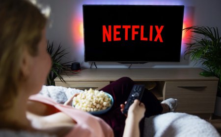 Netflix earnings: Analysts make key shift as stock tests record peak