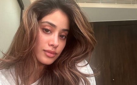Janhvi Kapoor Hospitalised Due to Severe Case Of Food Poisoning