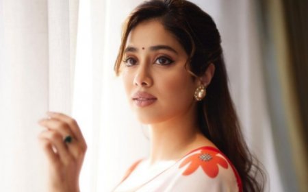 Janhvi Kapoor Opens Up About Challenges Faced by Star Kids: ‘Sab Log Mere Piche Padhe Hai’