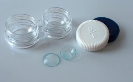 Why You Should Not Wear Contact Lens While Sleeping? 5 Dos and Don’ts