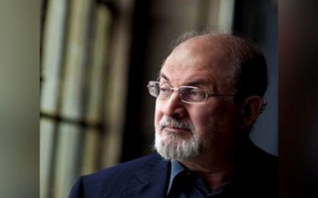 ‘Great To See Indian Woman’: Salman Rushdie Supports Kamala Harris For US Presidential Polls