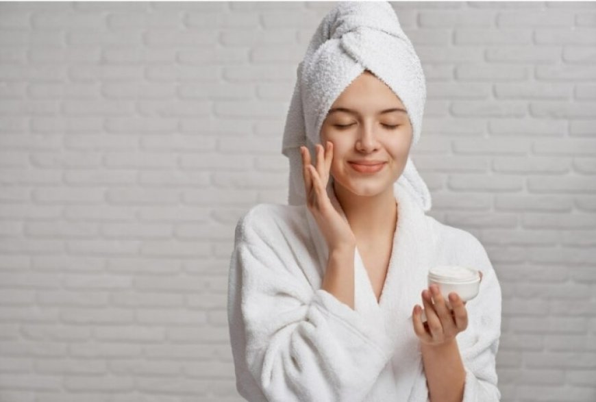 Monsoon Skincare Tips: 6 Dos and Don’ts to Follow Amid Weather Change – Expert Speaks