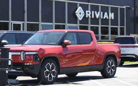 Analyst reboots Rivian Automotive stock price target on revised growth plans