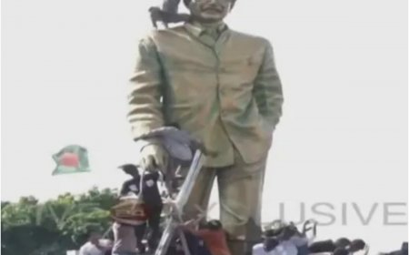Sheikh Mujibur Rahman’s Statue Vandalised By Bangladeshi Protesters: All You Need To Know About The Former President