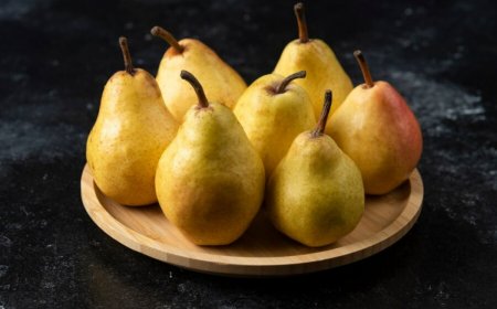 Weight Loss with Pears: 5 Reasons Why You May Add This Green Fruit in Your Diet to Drop Kilos